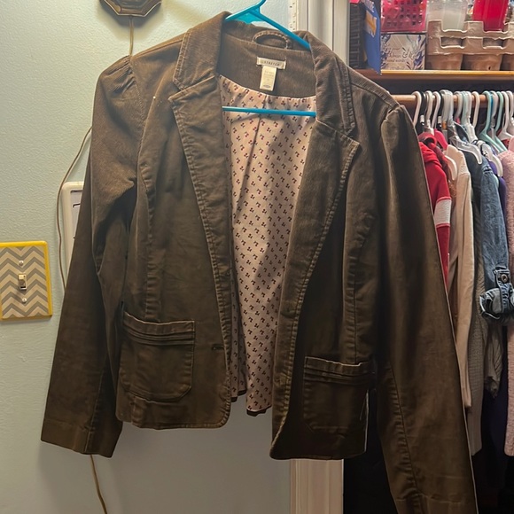 Blazer - Picture 1 of 3